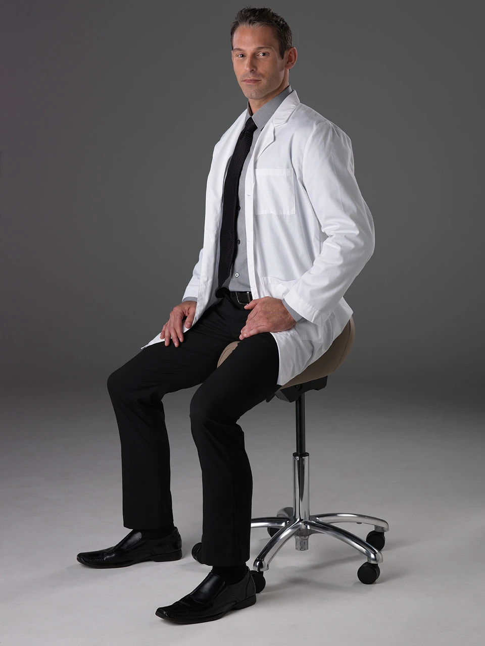 Bambach Classic Small Ergonomic Saddle Stool With Backrest 8 Bambach Classic Small Ergonomic Saddle Stool With Backrest - Image 6