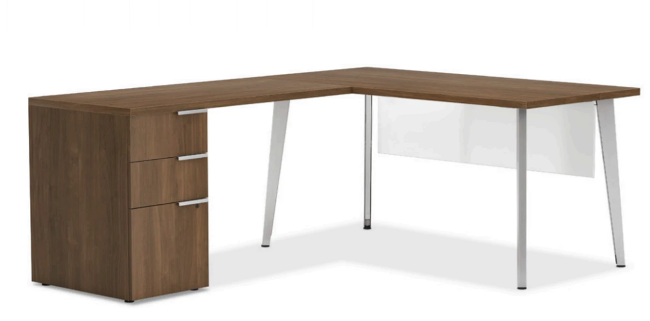 Voi L-Station With Angled Legs 3 Voi L-Station With Angled Legs